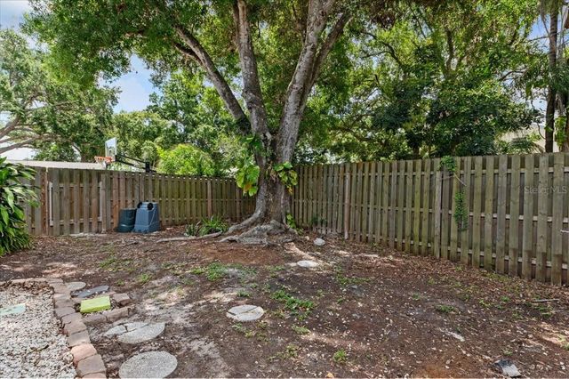 4204 PINE MEADOW TERRACE, Sarasota, FL 34233