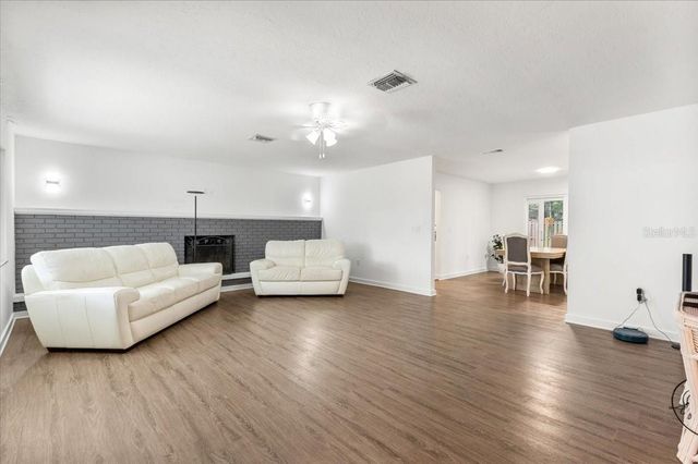 4204 PINE MEADOW TERRACE, Sarasota, FL 34233