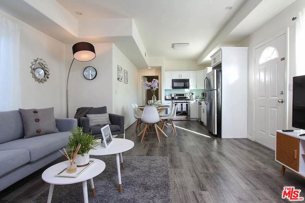 16057 Hartland Street, Van Nuys, CA 91406 — photo 4