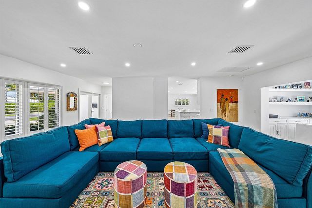 800 Holly Lane, Boca Raton, FL 33486