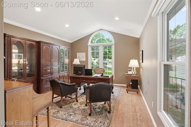6011 Simsbury Court 12, West Bloomfield Charter Township, MI 48322