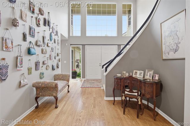 6011 Simsbury Court 12, West Bloomfield Charter Township, MI 48322