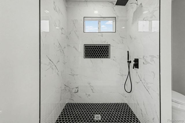 213 Avalon Street, Highland Park, MI 48203