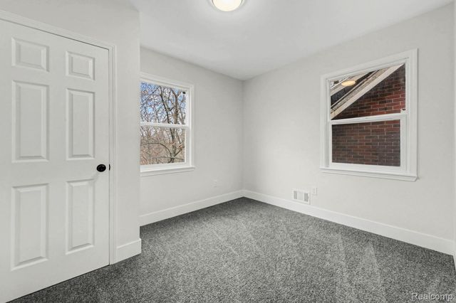 213 Avalon Street, Highland Park, MI 48203