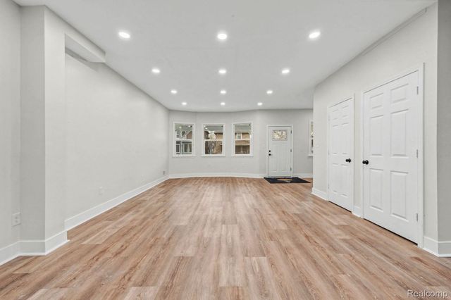 213 Avalon Street, Highland Park, MI 48203