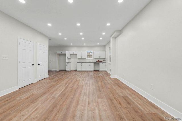 213 Avalon Street, Highland Park, MI 48203