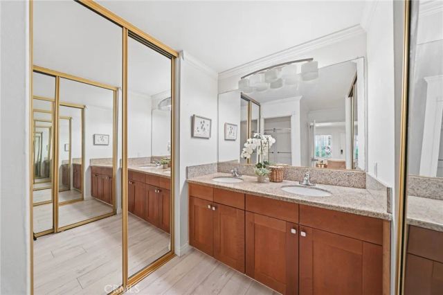 185 Streamwood, Irvine, CA 92620