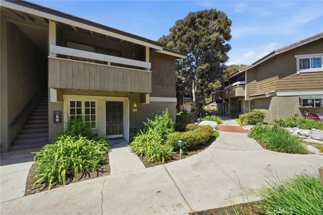 185 Streamwood, Irvine, CA 92620