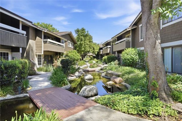 185 Streamwood, Irvine, CA 92620