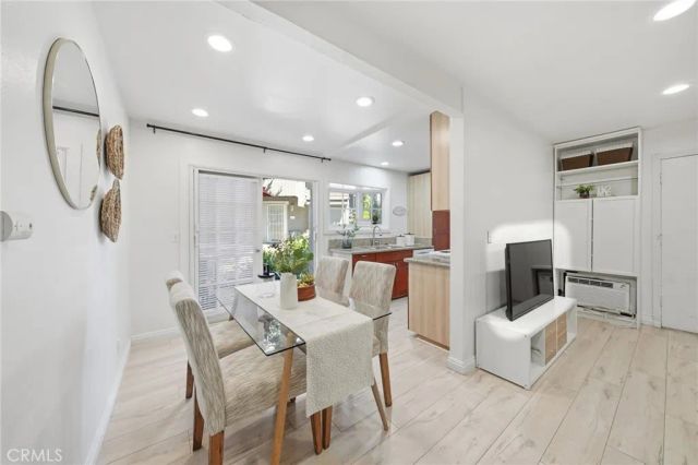 185 Streamwood, Irvine, CA 92620