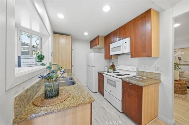 185 Streamwood, Irvine, CA 92620