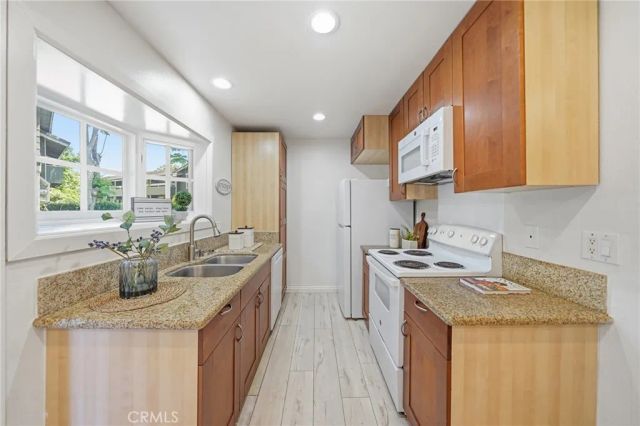 185 Streamwood, Irvine, CA 92620