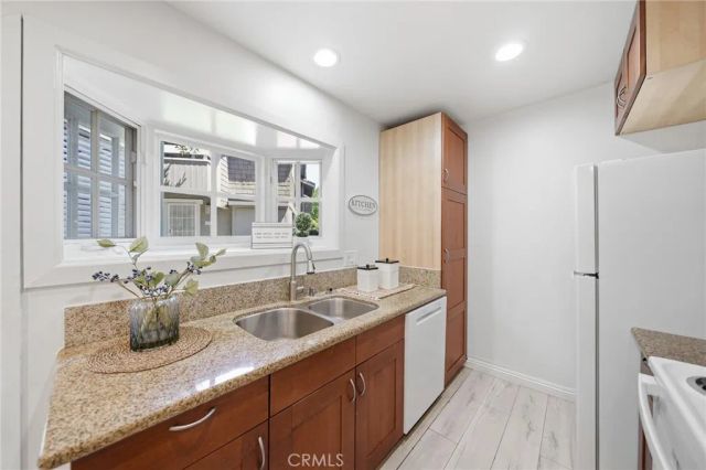 185 Streamwood, Irvine, CA 92620