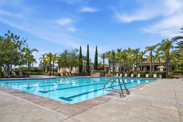 1724 Rolling Water Drive 4, Chula Vista, CA 91915