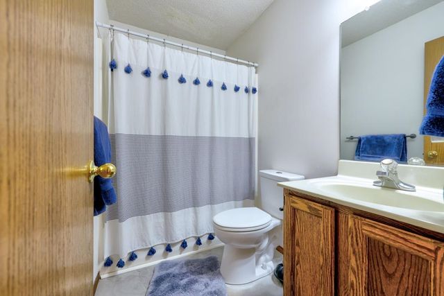 302 W Lockwood St, Wichita, KS 67217