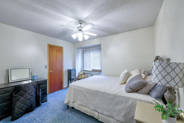 302 W Lockwood St, Wichita, KS 67217