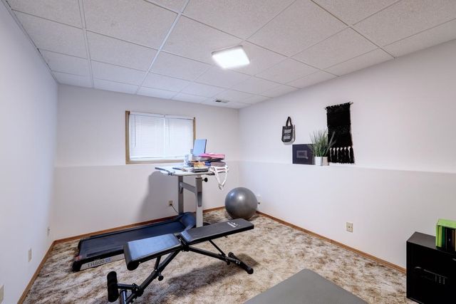 302 W Lockwood St, Wichita, KS 67217