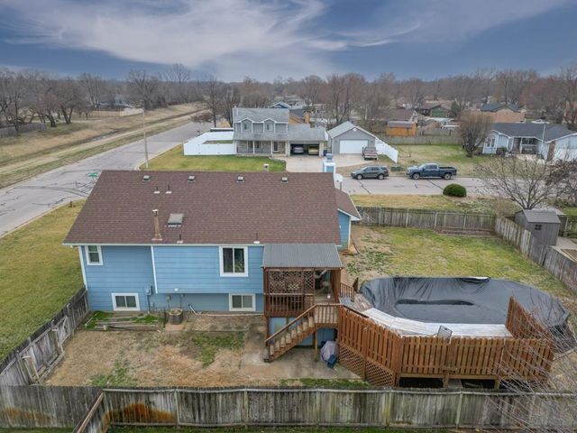 302 W Lockwood St, Wichita, KS 67217