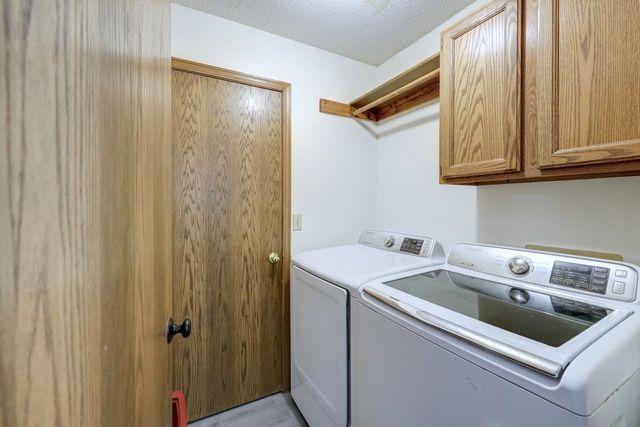 302 W Lockwood St, Wichita, KS 67217