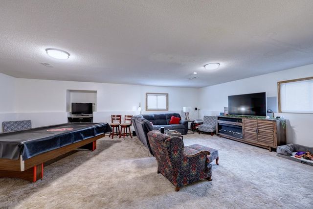 302 W Lockwood St, Wichita, KS 67217