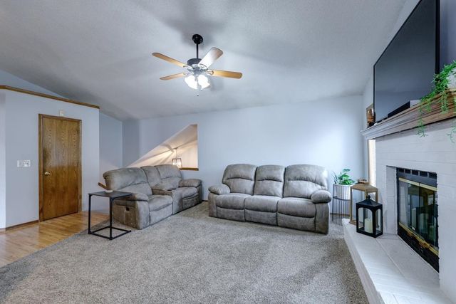 302 W Lockwood St, Wichita, KS 67217