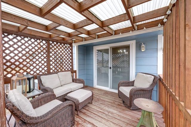 302 W Lockwood St, Wichita, KS 67217