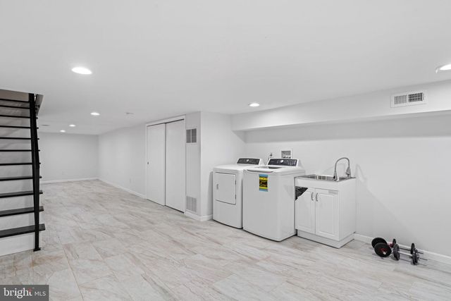 1926 MOORE ST, Philadelphia, PA 19145