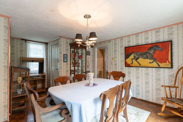 7 Huguenot Rd, Oxford, MA 01540