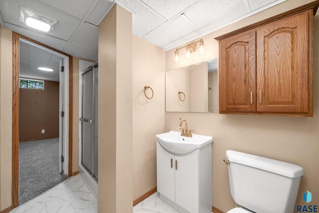 1705 S Point Dr Drive, Sioux Falls, SD 57103