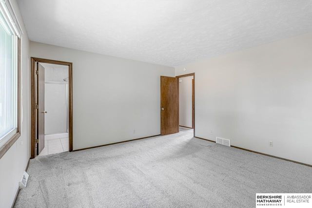 14706 Monroe Street, Omaha, NE 68137