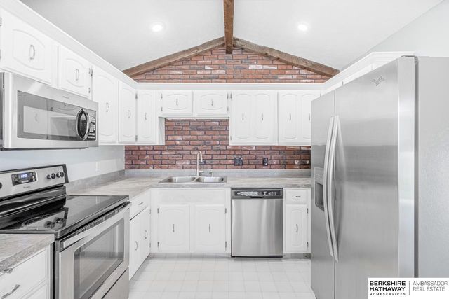 14706 Monroe Street, Omaha, NE 68137