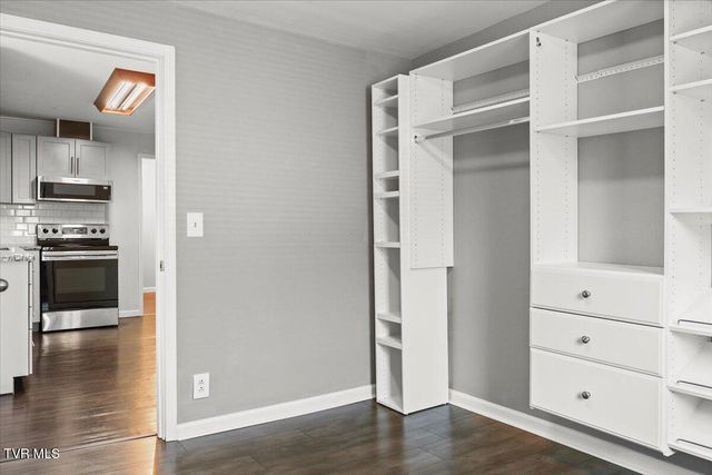 306 Arbutus Avenue, Kingsport, TN 37660