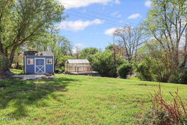 306 Arbutus Avenue, Kingsport, TN 37660