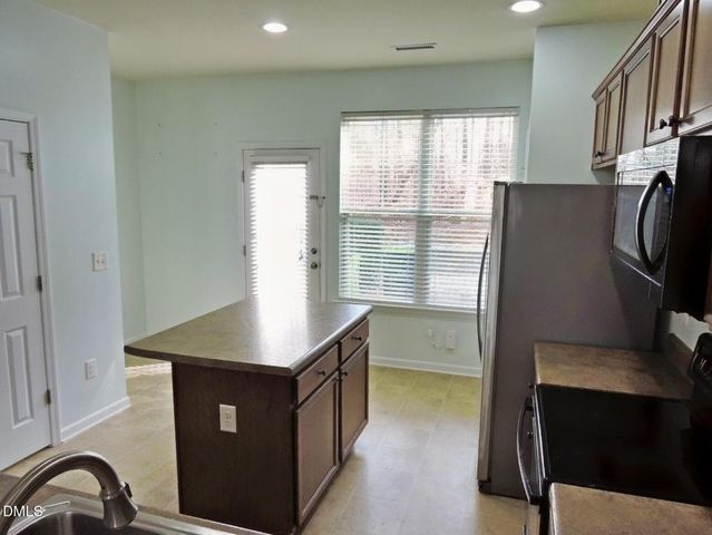 100 Stratford Lakes Drive Unit 322, Durham, NC 27713