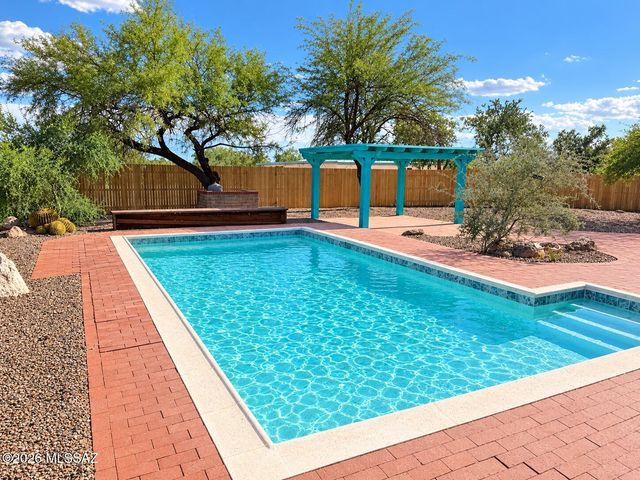1201 W Calle Concordia, Oro Valley, AZ 85704