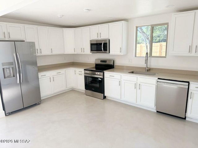 1201 W Calle Concordia, Oro Valley, AZ 85704