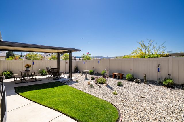 9102 Cerro Vista Dr, El Dorado Hills, CA 95762