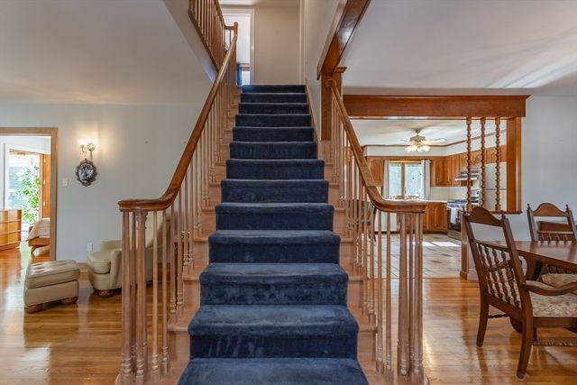 123 James St, Acushnet, MA 02743
