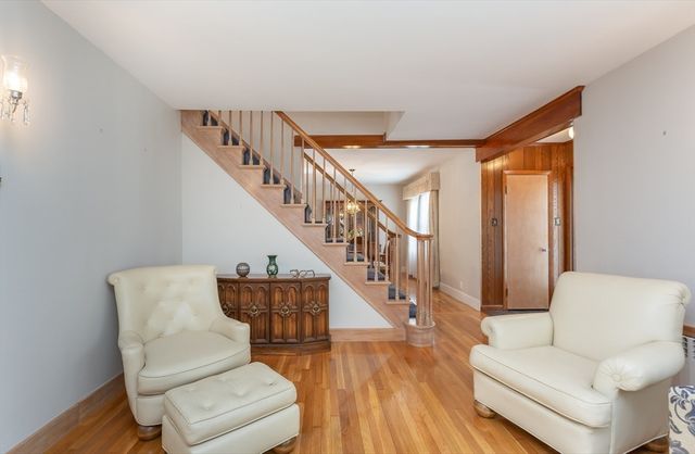 123 James St, Acushnet, MA 02743