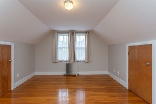 123 James St, Acushnet, MA 02743