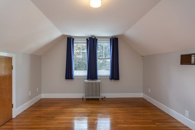 123 James St, Acushnet, MA 02743