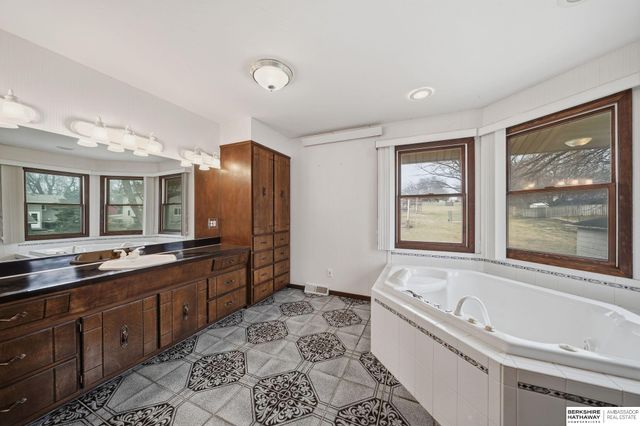 227 10th Street, Unadilla, NE 68446