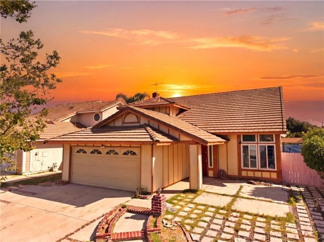 1813 Chesapeake Way, Corona, CA 92878