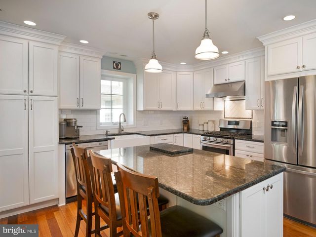 404 KENT RD, Bala Cynwyd, PA 19004