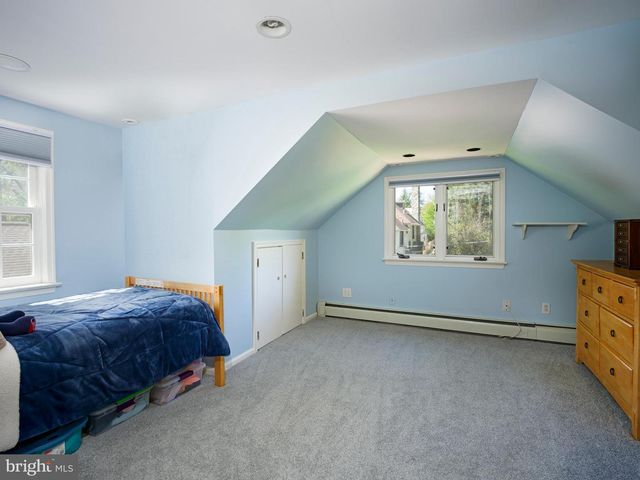 404 KENT RD, Bala Cynwyd, PA 19004