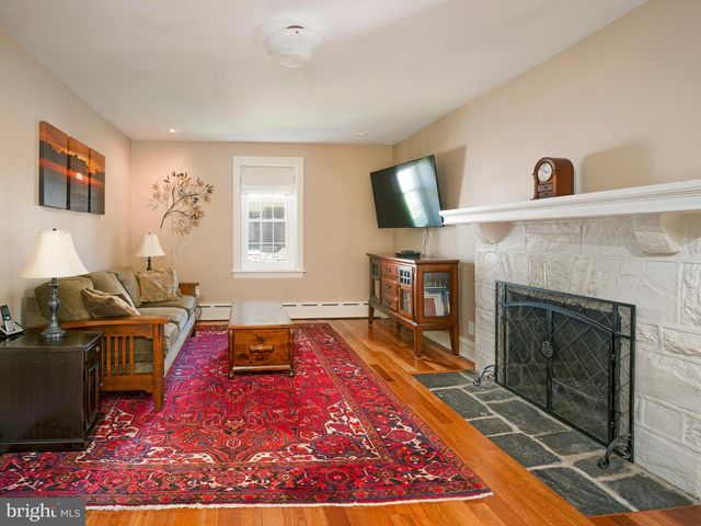 404 KENT RD, Bala Cynwyd, PA 19004