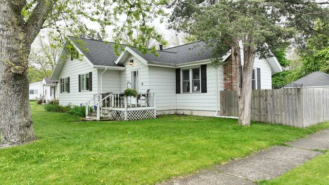 302 Elizabeth Street, Mt Pleasant, MI 48858
