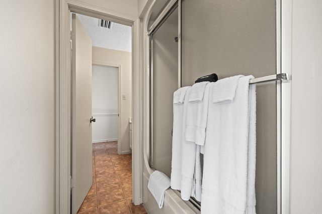 5371 Central Ave, Unit 6E, Hot Springs, AR 71913