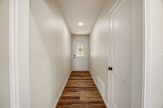 1318 Fairway Drive, Graham, TX 76450