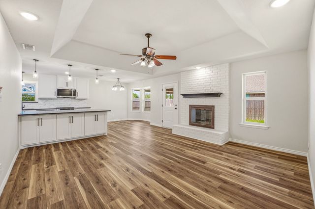 1318 Fairway Drive, Graham, TX 76450